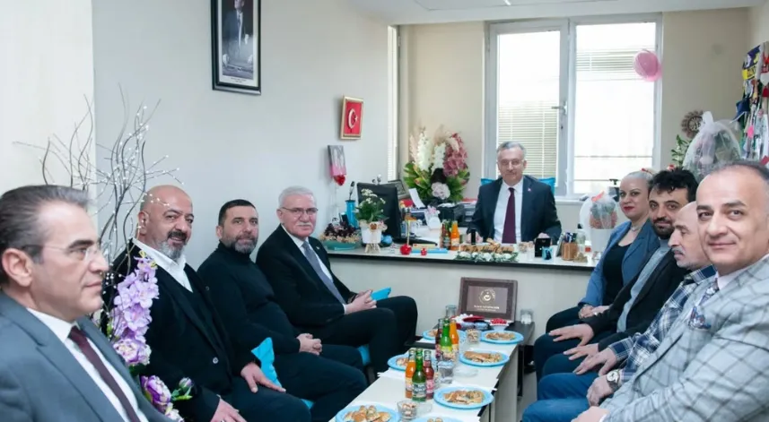 Rektör Levent, profesör ve doçentlik unvanı alan akademisyenleri tebrik etti