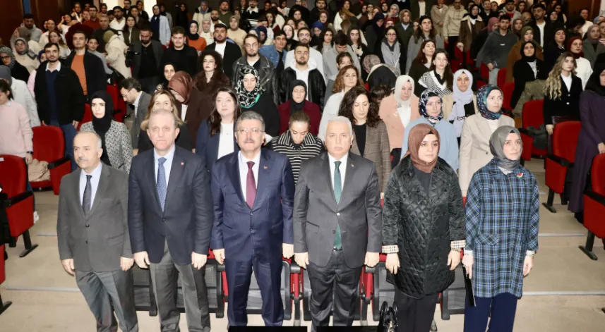  Trabzon'da kadına yönelik şiddetle mücadele paneli