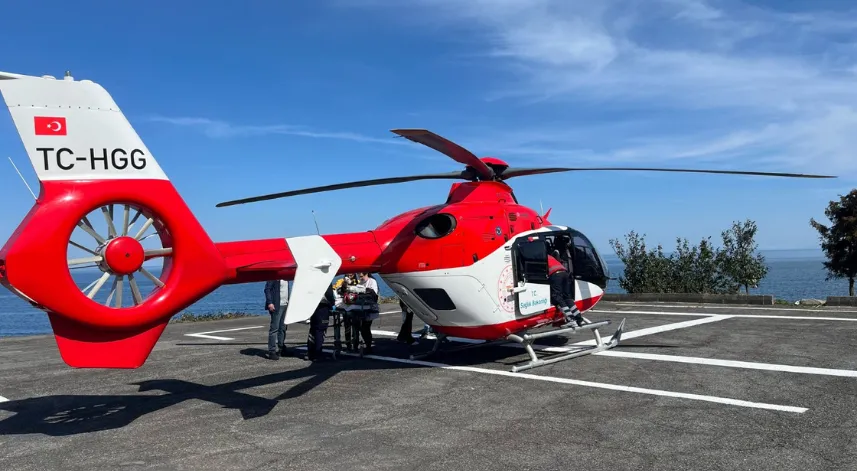 Rize'de 4 aylık bebek ambulans helikopterle Elazığ'a sevk edildi