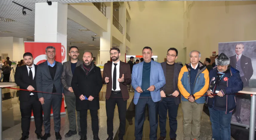 Gümüşhane'de üniversite öğrencilerince hazırlanan haritalar sergilendi