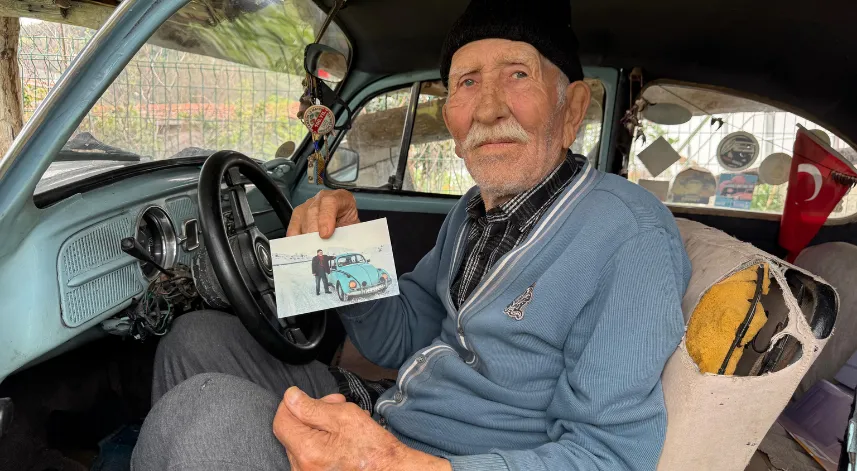 ‘Pire’ ismini verdiği vosvosuyla ülkeyi gezip, binlerce anı biriktirdi
