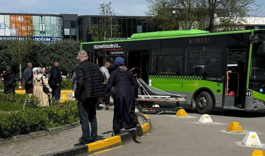  Belediye otobüsü şoförü, rahatsızlanan yolcuyu hastaneye yetiştirdi