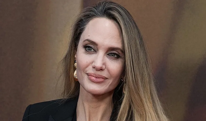 ABD'li oyuncu Angelina Jolie'den 