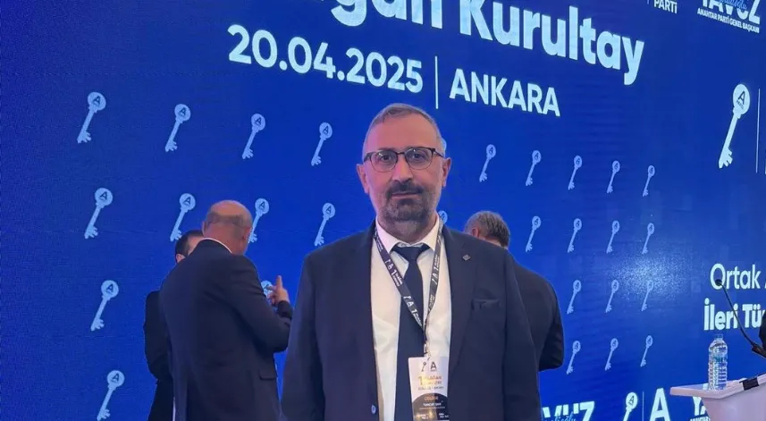 Anahtar Parti’de Rizeli Tuncay Şan Güven Tazeledi