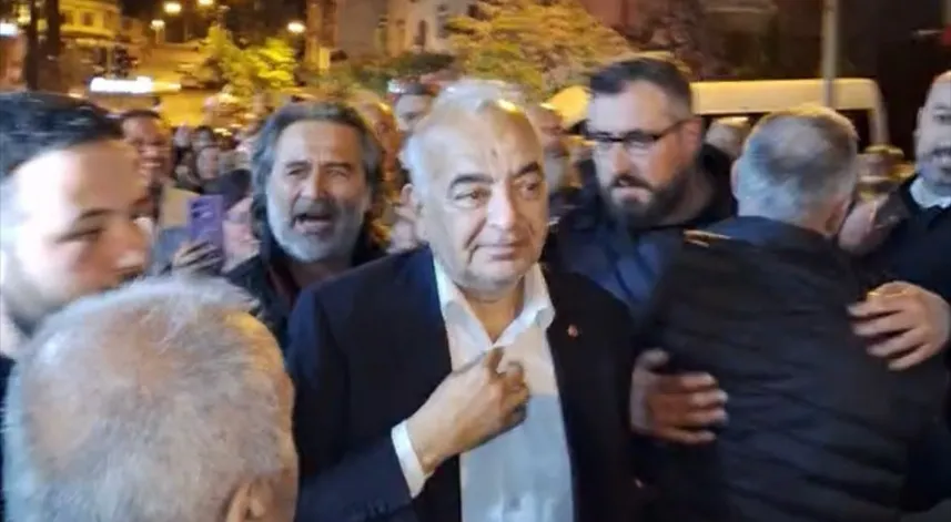 Eski Başkan Bozkurt’a ev hapsi, 1 tutuklama