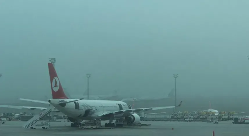 Ordu'da etkili olan sis hava ulaşımında aksamaya neden oluyor