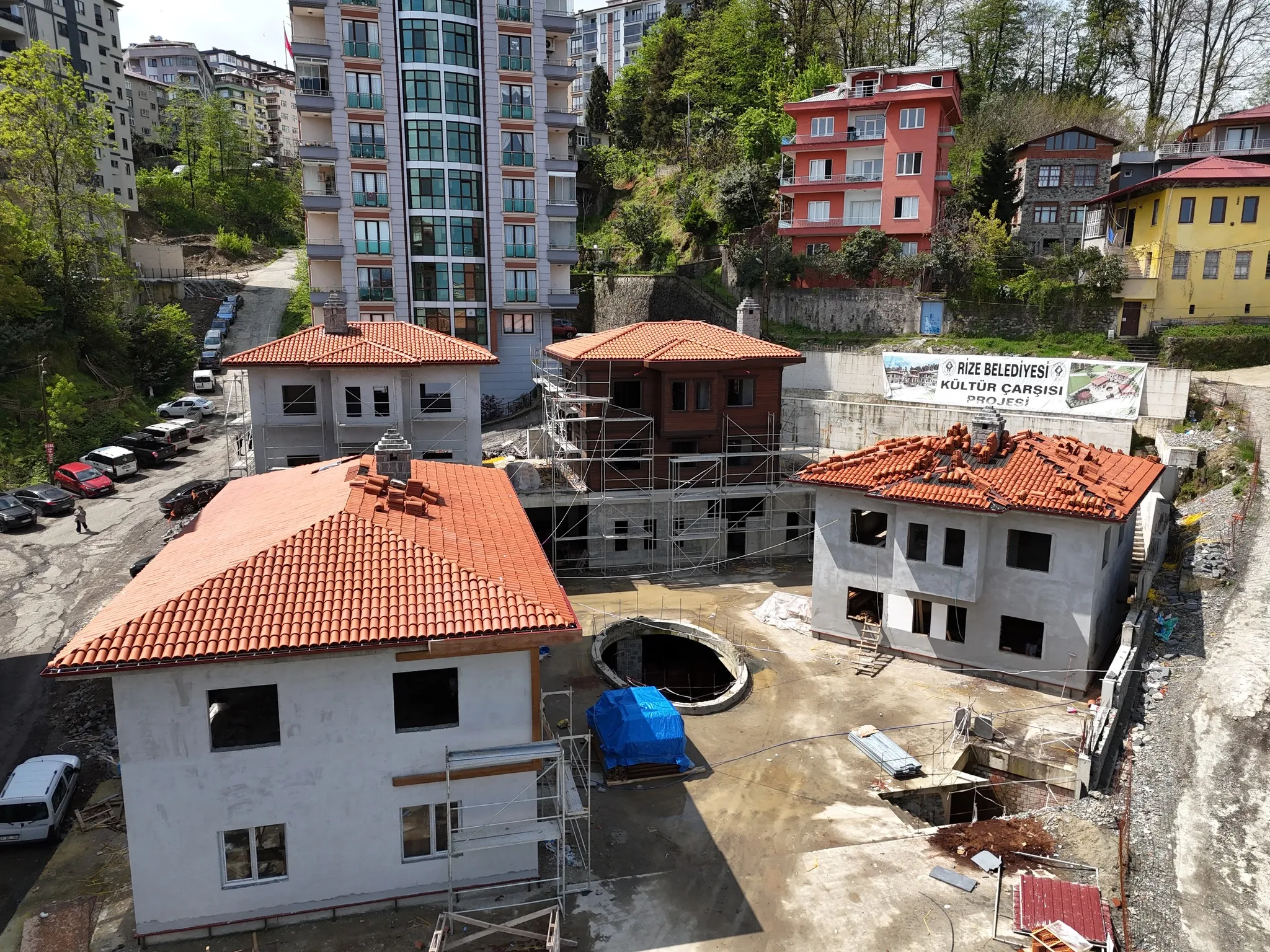 Rize Belediyesi Kültür Çarşısı Projesinin Yapımı Sürüyor