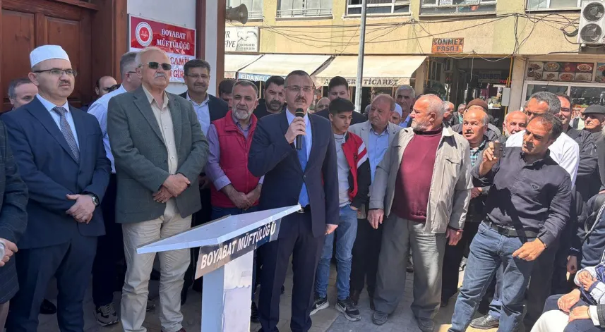 Boyabat'ta 49 hacı adayı kutsal topraklara uğurlandı