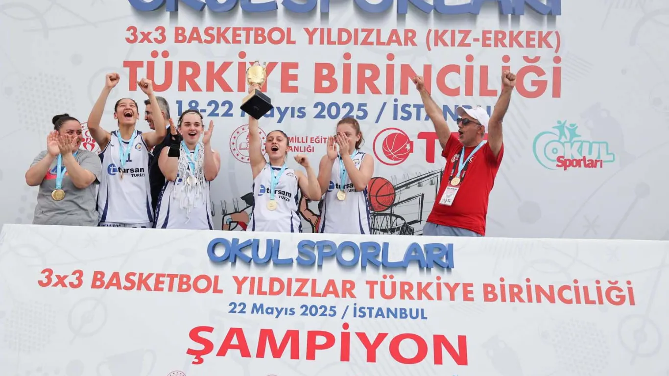 Canik Belediyespor’dan çifte Türkiye şampiyonluğu