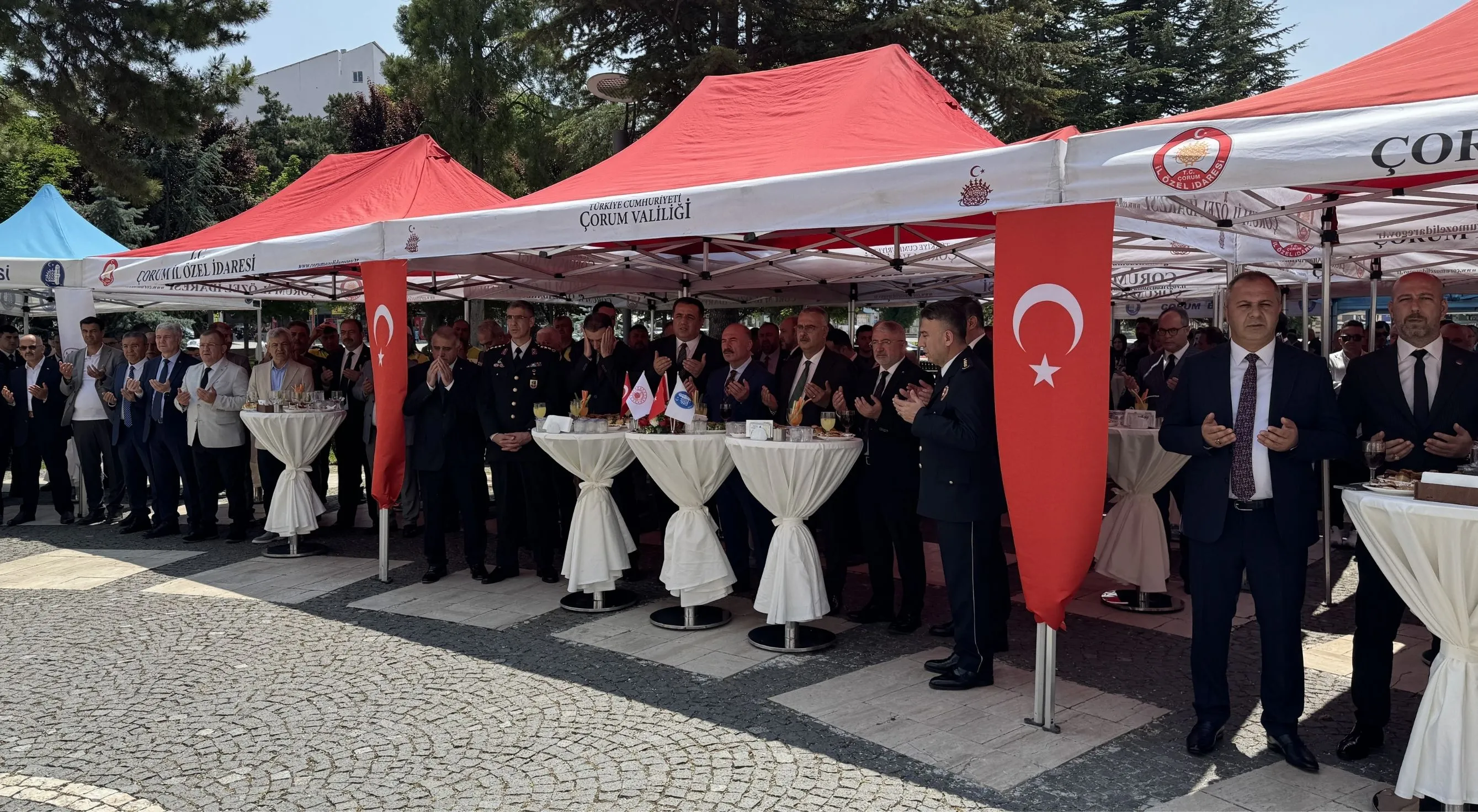 Çorum'daki bayramlaşma töreninde Filistinliler için dua edildi