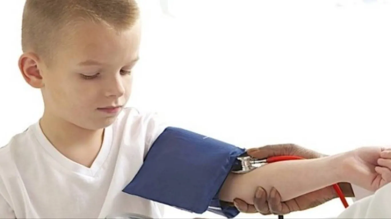 Çocuklarda hipertansiyon gizlice ilerliyor