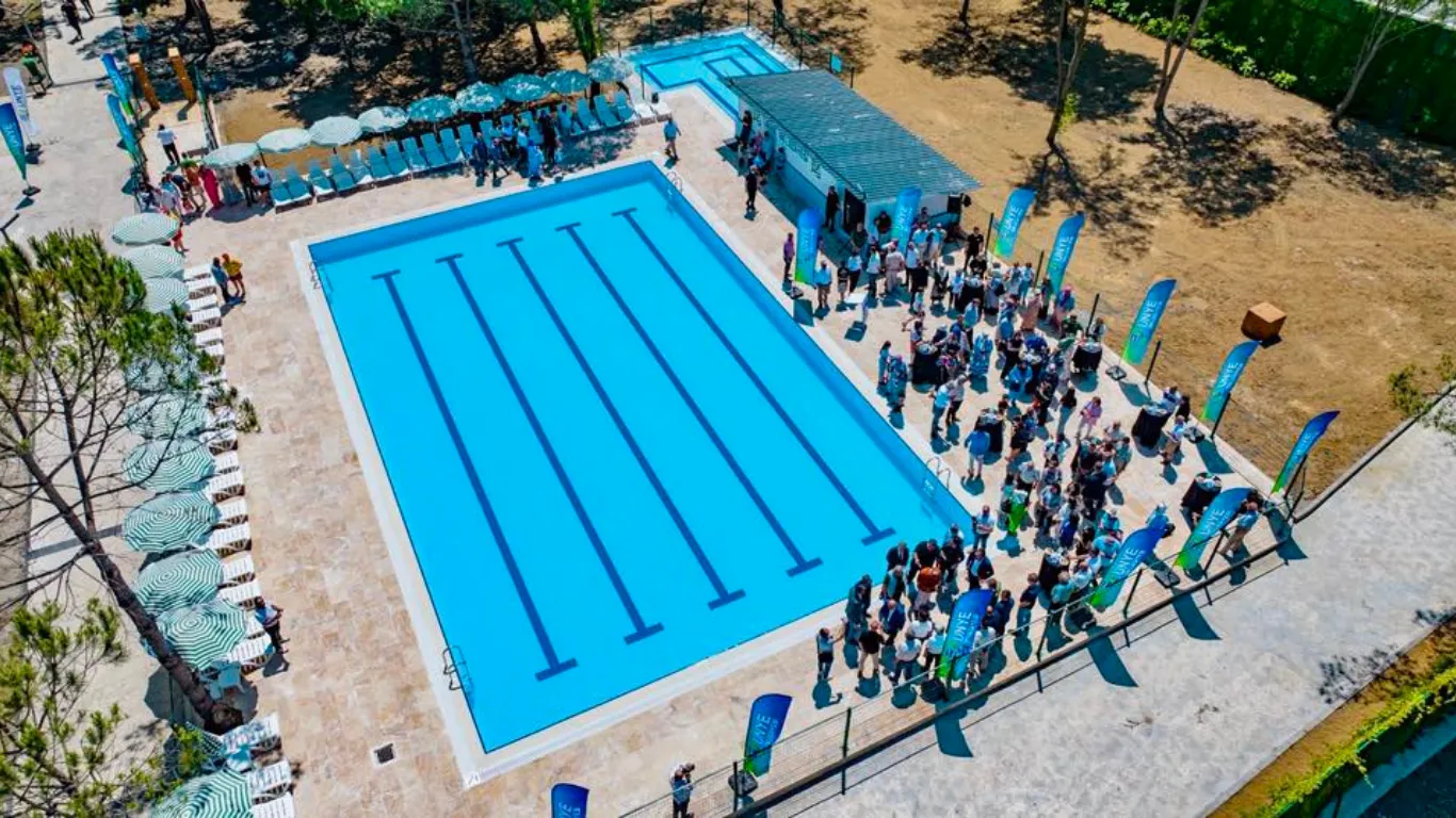 Ünye'de kadınlara özel plaj ve havuz açıldı