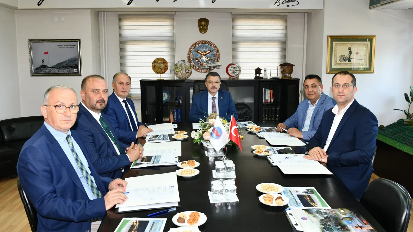 Başkan Genç: Vatandaşlarımızın memnuniyeti için sahadayız