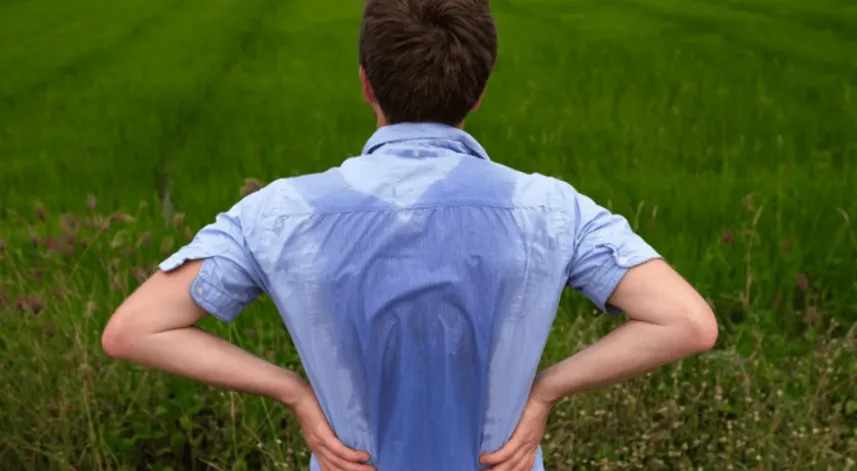 Aşırı terlemeye bağlı sıvı kaybı, kalp krizine yol açıyor