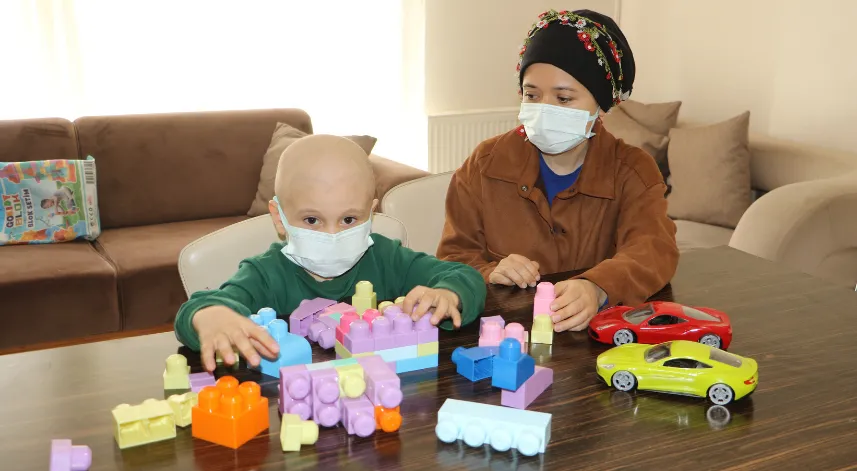 Vücudundaki kırıklarla hastaneye gitti, lösemi olduğu ortaya çıktı