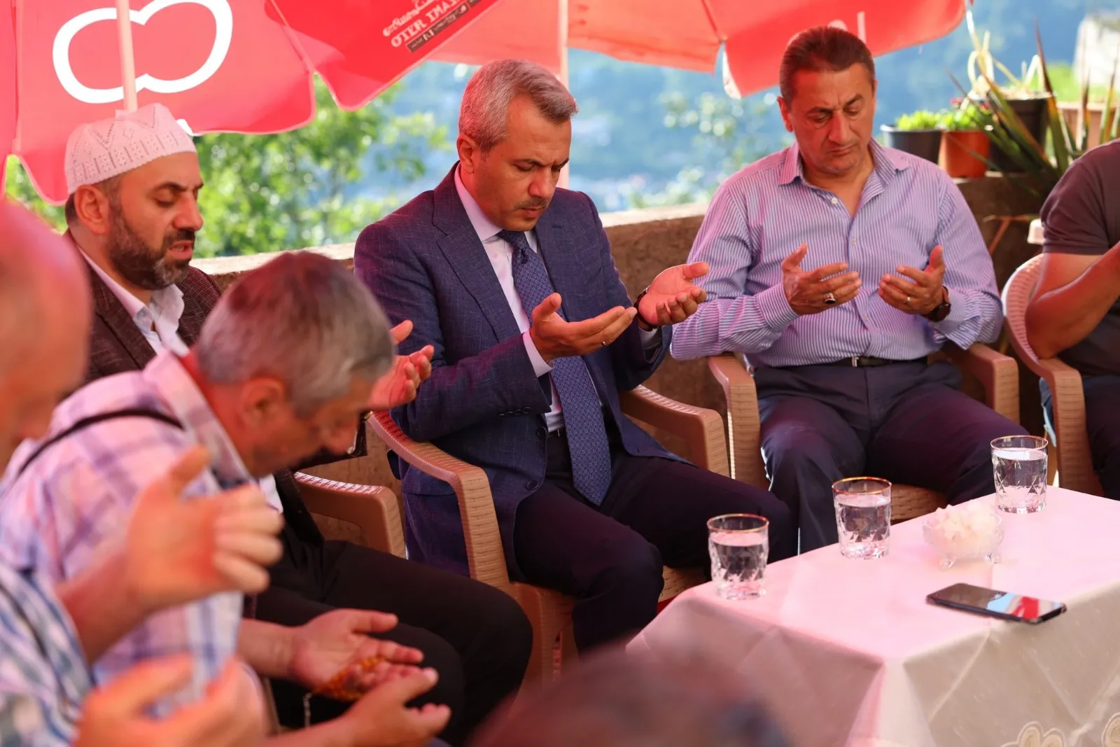 Karaömeroğlu ailesi 24 günde iki acı kayıpla sarsıldı