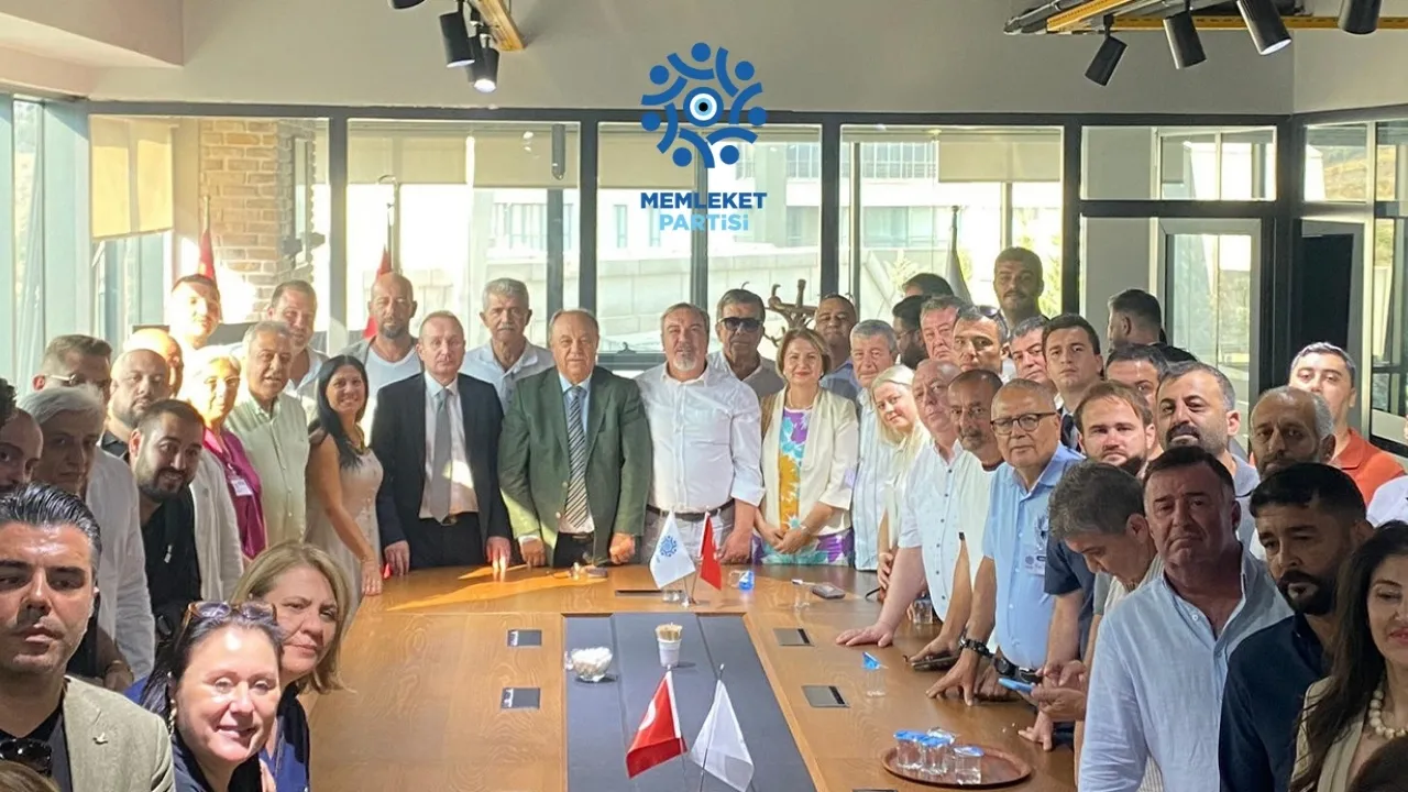 Memleket Partisi kapatıldı