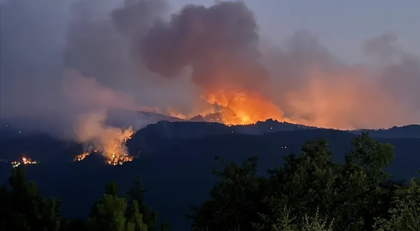 Eskişehir'deki orman yangınına müdahale eden 5'i orman işçisi, 5'i AKUT çalışanı 10 kişi şehit oldu