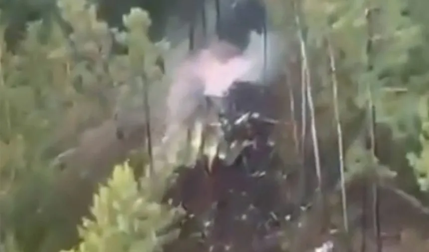 Rusya'da 49 kişiyi taşıyan uçak kayboldu: Enkazı bulundu