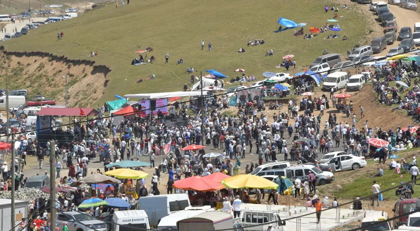 Kazıkbeli Yaylası'nda otçu göçü şenliği düzenlendi