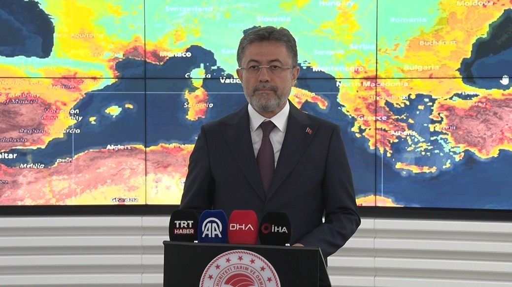 Bakan Yumaklı: Bursa ve Kahramanmaraş yangınlarını büyük ölçüde kontrol altına aldık.