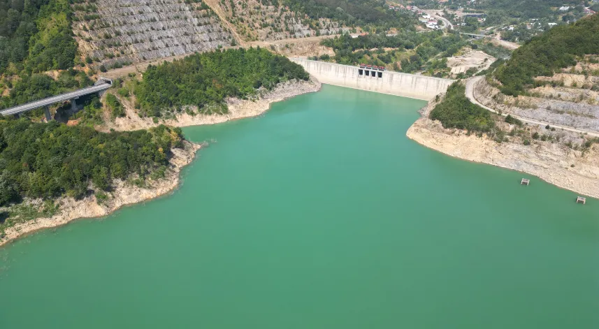 Bartın'da kuraklık nedeniyle barajlardaki su seviyesi düştü, ırmak kurudu