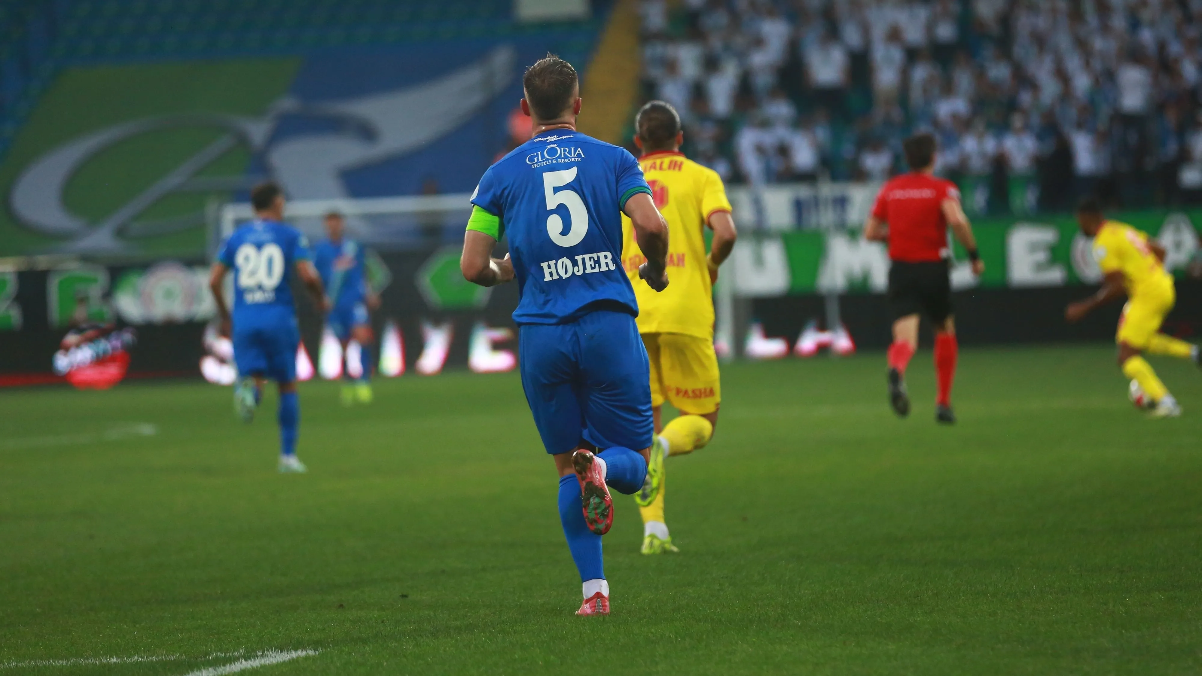 Çaykur Rizespor yeni sezonda font değişikliğine gitti