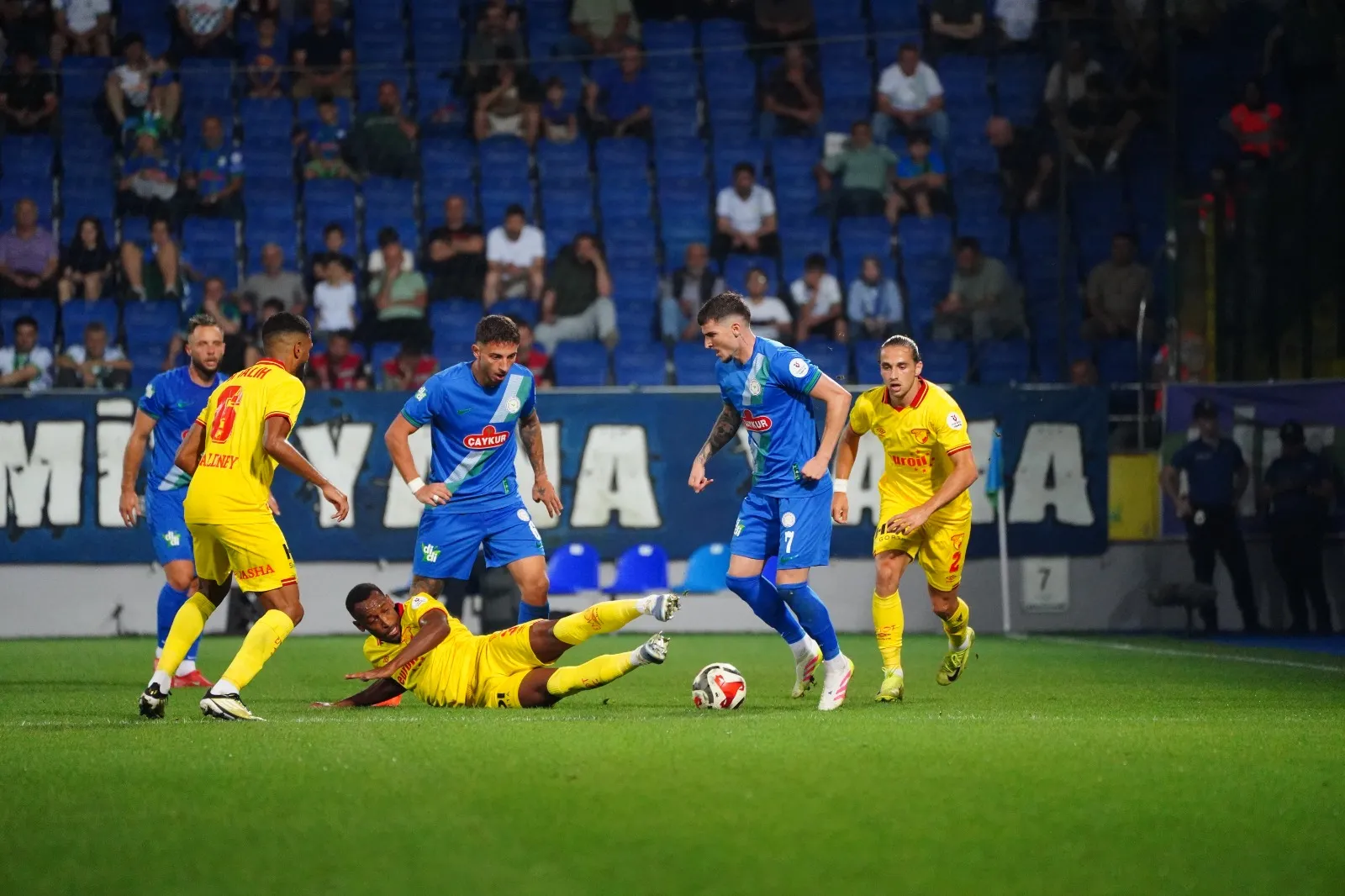 Çaykur Rizespor'un ilk maç fobisi devam ediyor