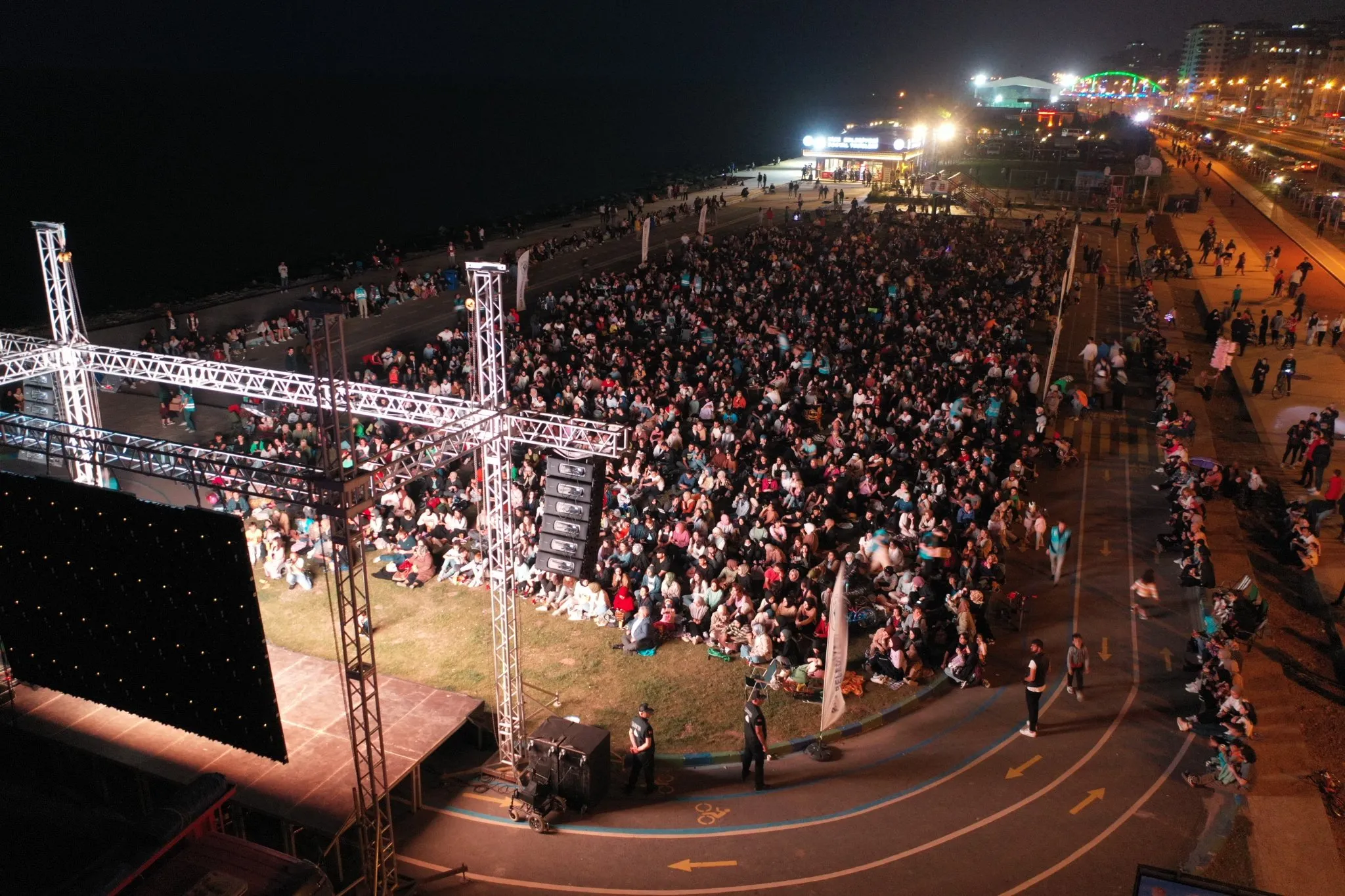 Rize'de Açık Havada Sinema Keyfi Devam Ediyor