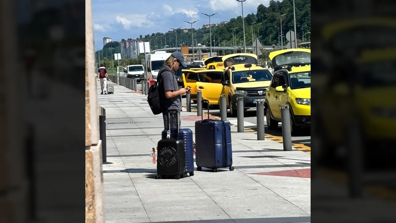 Çaykur Rizespor'un prensipte anlaştığı Taylan Antalyalı, şehre geldi