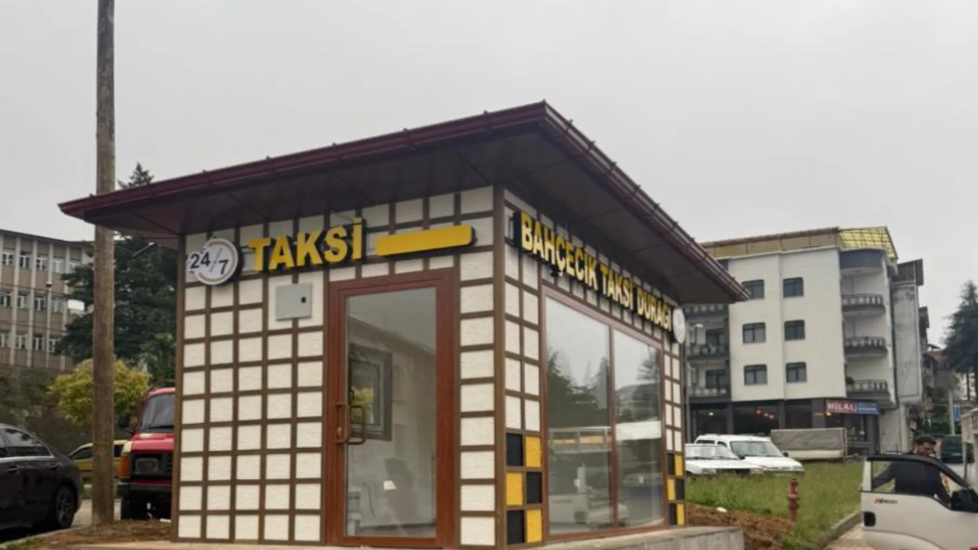 Trabzon'da taksi ve dolmuş durakları yenileniyor