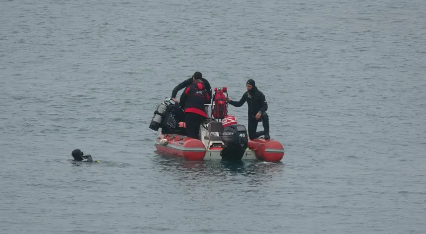 Sahilde gezerken dalgalara kapılan çocuğun cansız bedeni bulundu