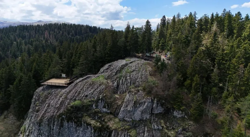 Ordu'da Çambaşı Yaylası'ndaki seyir terası turizmi canlandırdı