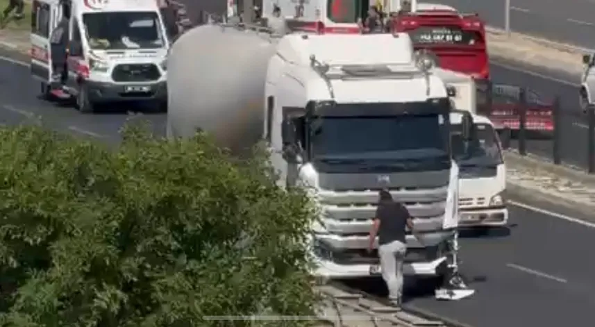 TIR ve otomobil çarpıştı: 7 yaralı