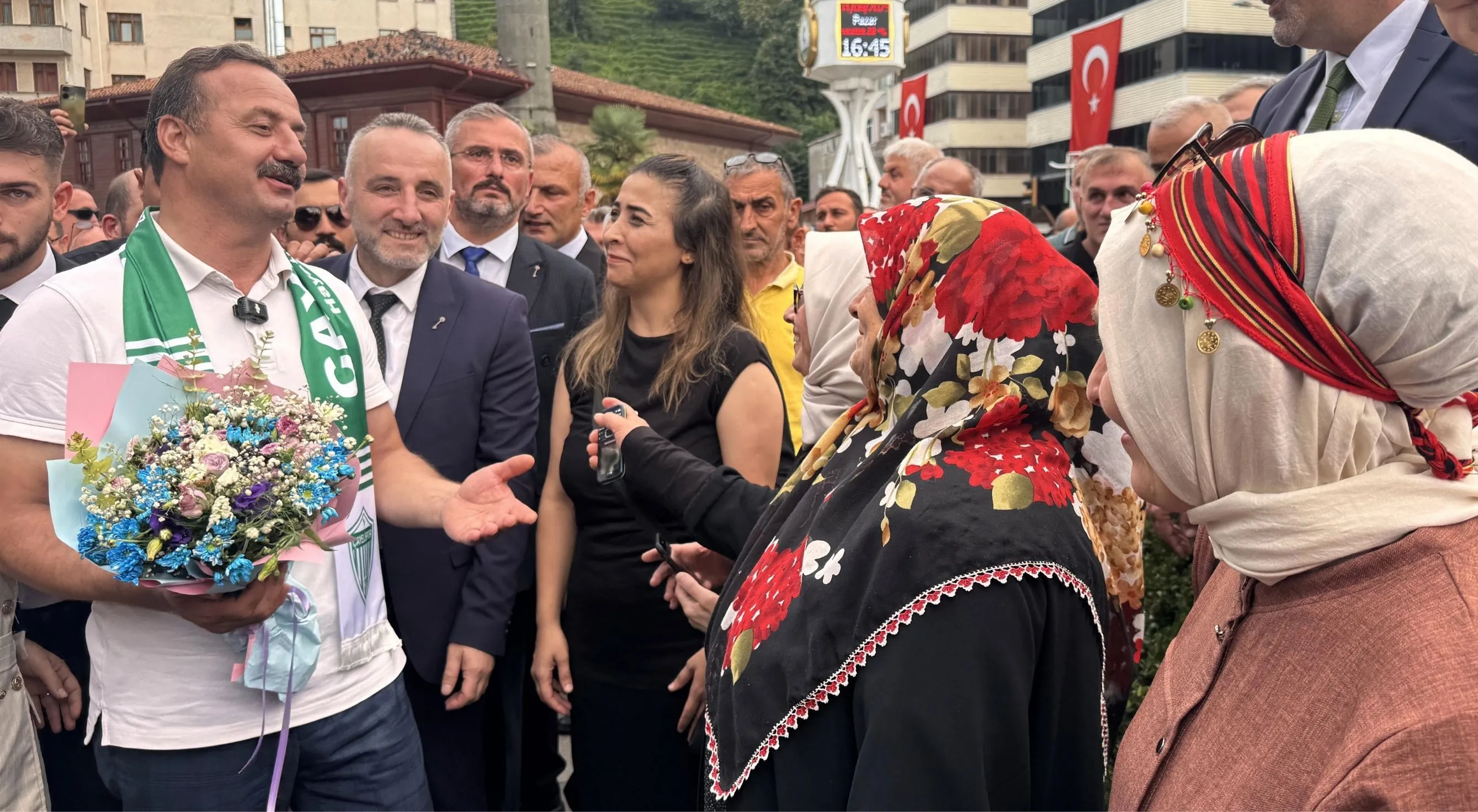 Anahtar Parti Genel Başkanı Ağıralioğlu, Rize'de temaslarda bulundu