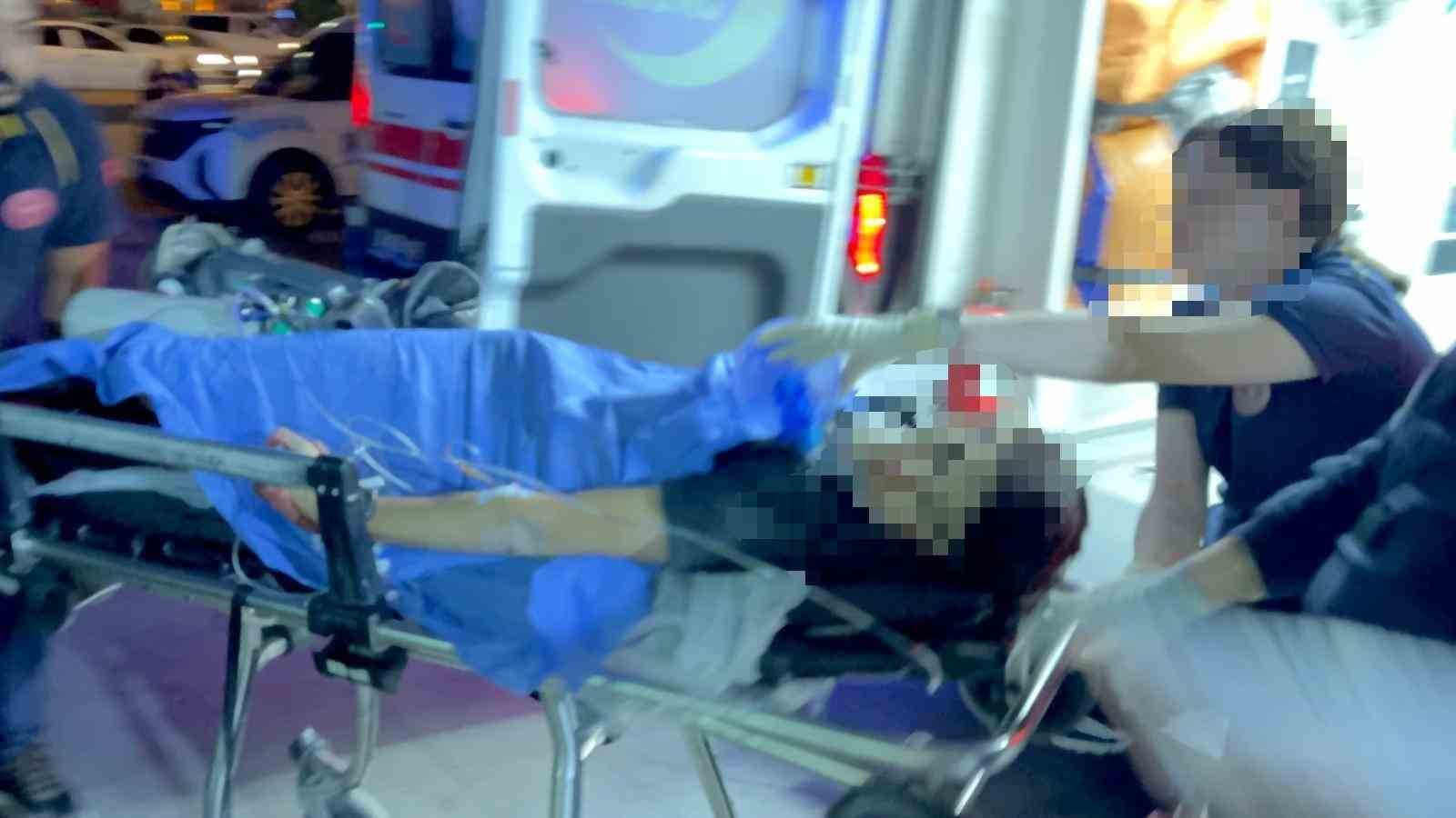 Sokak ortasında bıçaklanan yabancı uyruklu şahıs hayatını kaybetti