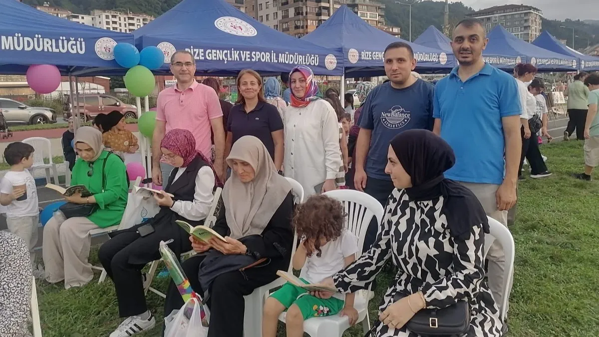 Rize’de “Dijital Dünyanı Yönet, Hayatı Kaçırma” Temalı Etkinlikler Gerçekleşti