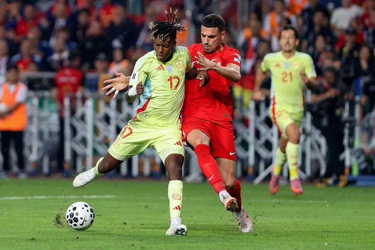 A Milli Futbol Takımı, İspanya karşısında ağır yenilgi yaşadı