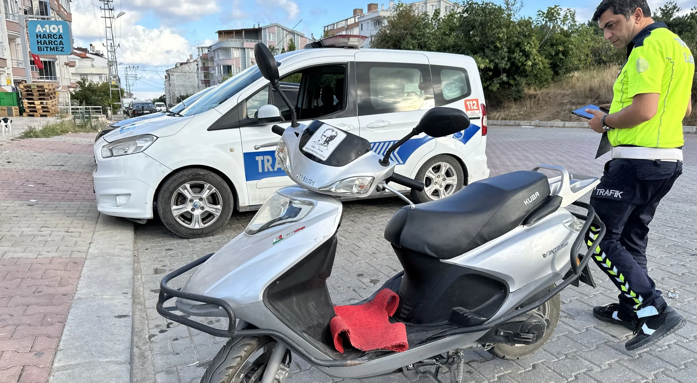 Gerze'de devrilen motosikletin sürücüsü yaralandı