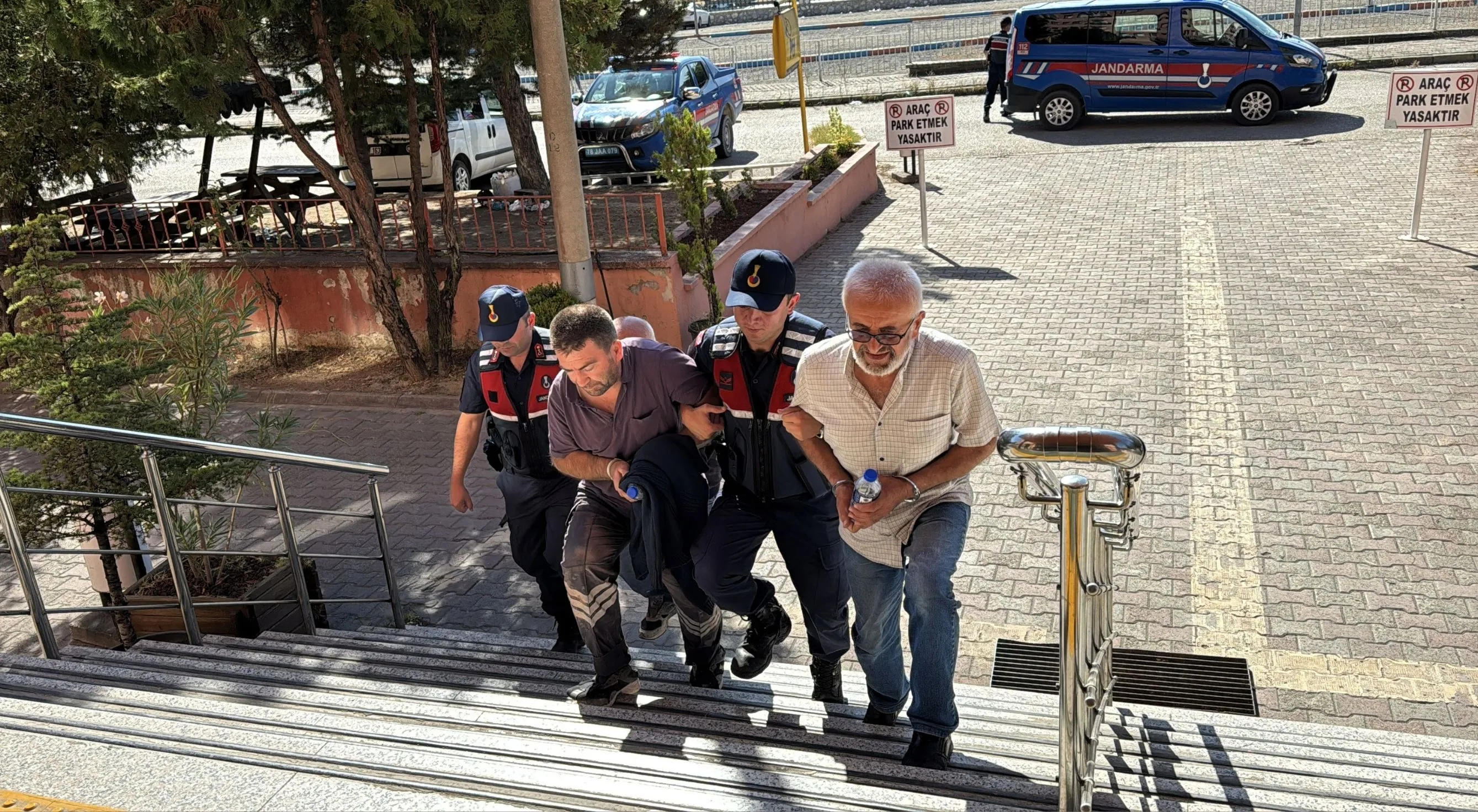 Karabük'te kaçak kazı yapan 3 zanlı yakalandı