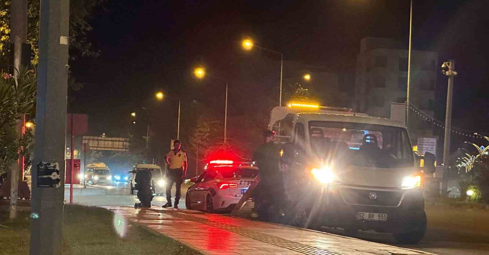 Direğe çarpan motosikletin sürücüsü ağır yaralandı