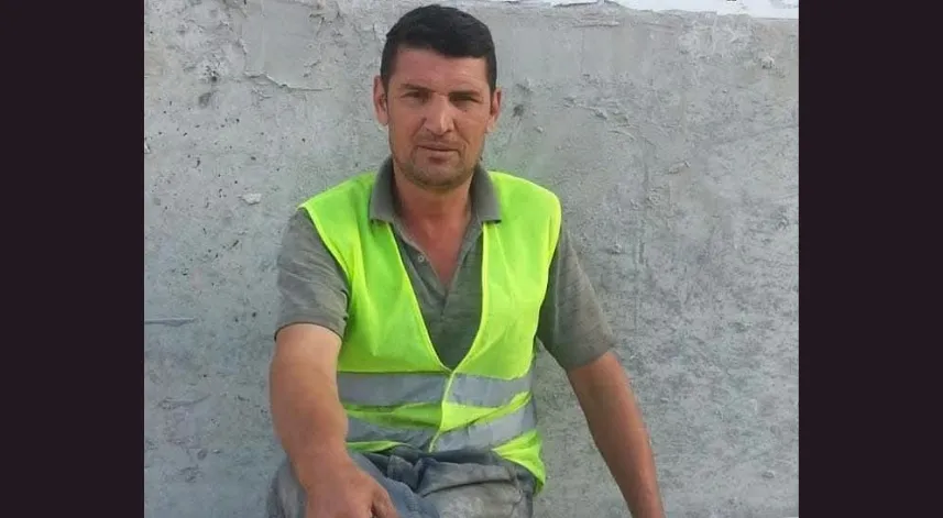 Ceviz toplarken elektrik akımına kapılıp öldü