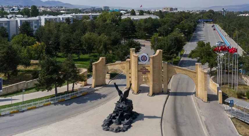 Atatürk Üniversitesi’nden 22 bilim insanı, Stanford’un 