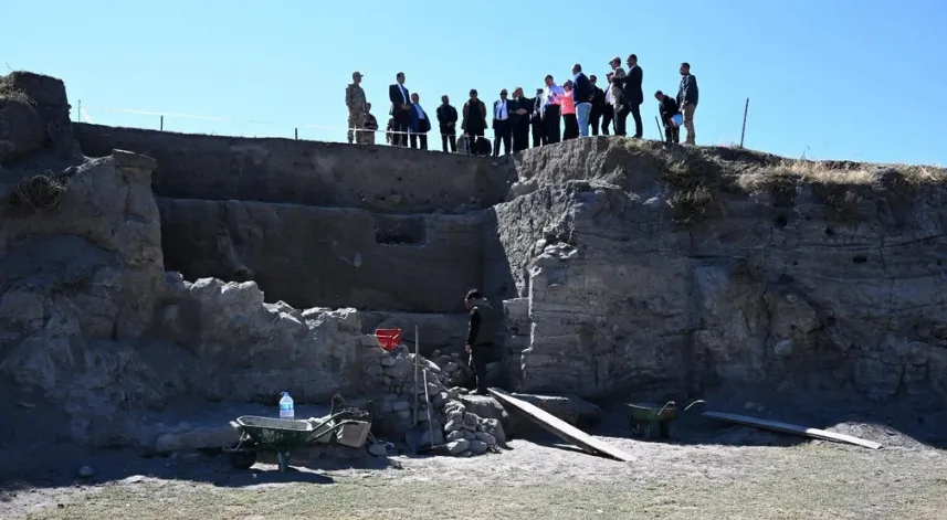 Değirmenler Höyüğü'nde binlerce yıl öncesinin izleri aranıyor