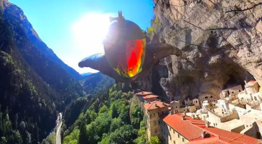 Sümela Manastırı’nda 'yarasa adam uçuşu