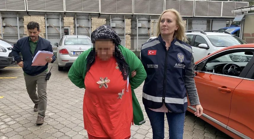 Temizlik için yardıma çağırdığı komşusu ziynet eşyalarını çaldı