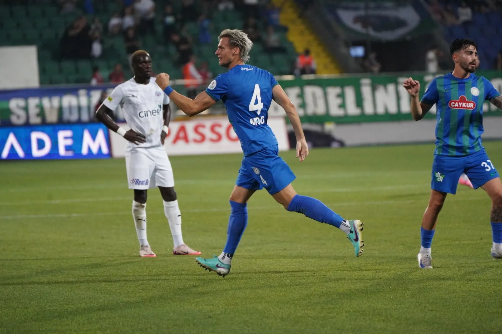 Çaykur Rizespor-Kasımpaşa rekabetinde 23. randevu