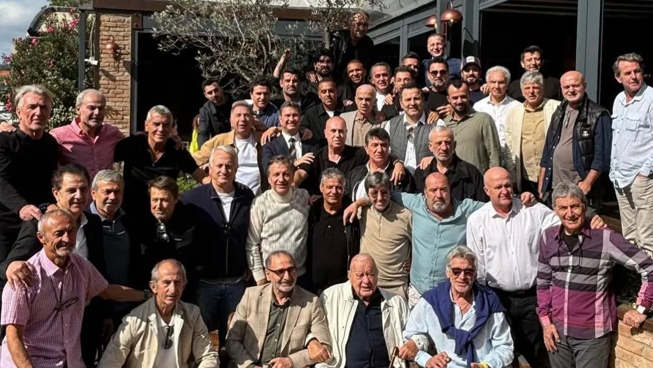 Rizeli Futbolcular Efsane Kadroyla Bir Araya Geldi