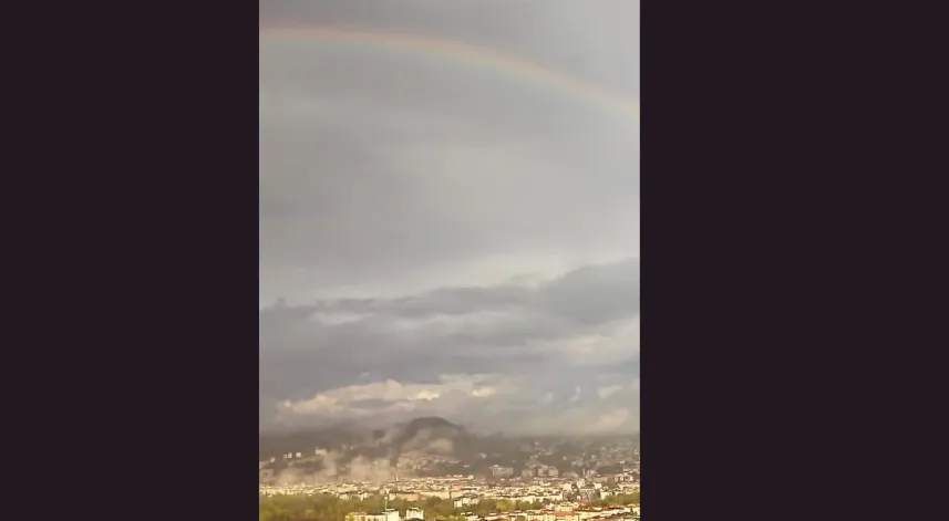 Bartın'da yağmur sonrası gökkuşağı oluştu