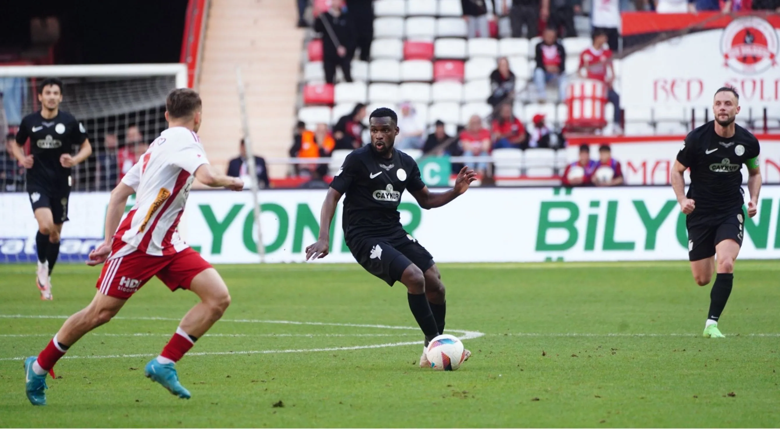 Atmaca, Antalyaspor ile 27. kez kozlarını paylaşacak